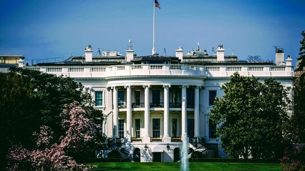 Christian Idolatry: Render to Caesar – The Mirror of Allegiance